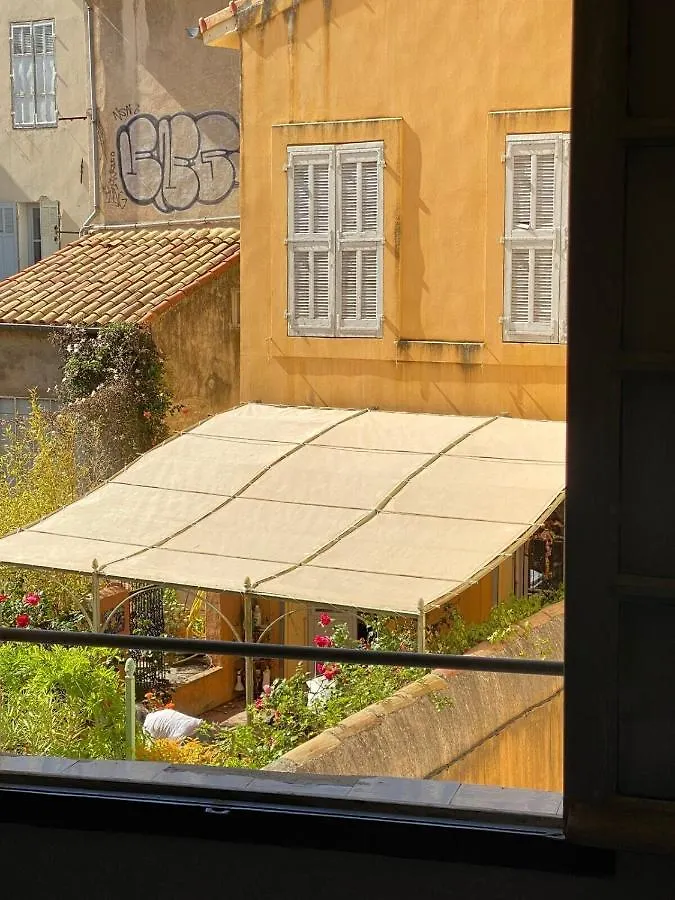 L'Escapade Aixoise Hyper Centre Historique Studios Free Netfilx Wifi Romantics Apartments Historic Center Aix-en-Provence Francia