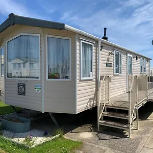 Thornwick Bay Haven Site - Homely Stays- Sun,sea,sand And Unforgettable Veiws Campsite Flamborough